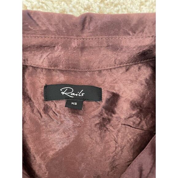 Rails Andrea Textured Satin Button-Up Shirt Size XS Nutmeg, NEW NWOT Retail $228 - Picture 4 of 4